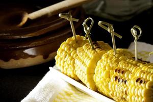 mazorca de maíz asada foto