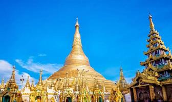 Pagoda Shwedagon en Yagon, Myanmar foto