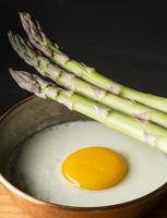 Eggs with asparagus