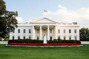 White House in Washington, D.C. photo