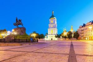 Evening scenery of Sofia Square in Kyiv, Ukraine photo
