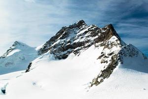Alpes alpinos paisaje de montaña en jungfraujoch, la cima de Europa, Suiza foto