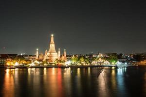 Wat Arun en la noche foto