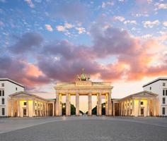 Berlín, puerta de Brandenburgo en la noche