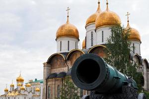 Tsar Cannon and Dormition Cathedral, Moscow