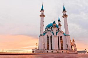 Mezquita "Kul Sharif" en el Kremlin de Kazán, Tatarstán, Rusia foto