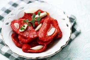 tomates secos con ajo foto
