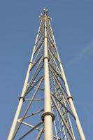 torre de telecomunicaciones de acero foto