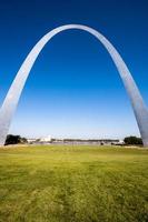 el arco de la entrada en st. Louis, Missouri. foto