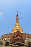 Kaba aye pagoda en yangon, birmania (myanmar) foto