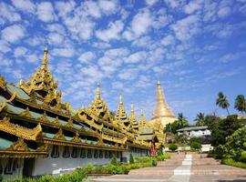 Pagoda shwedagon paya, yangon, myanmar foto