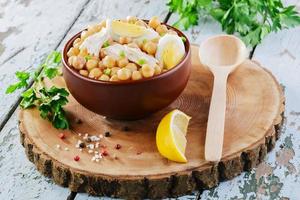 chickpeas with boiled egg and chicken
