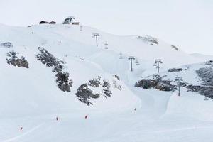 pista de esquí en los Alpes franceses foto