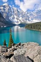 lago moraine, montañas rocosas (canadá) foto