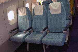 cómodos asientos en la cabina del avión tu-144. foto