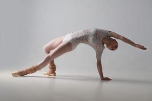 elegante bailarina de ballet foto