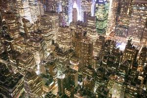 Vista nocturna de Nueva York desde el Empire State Building foto