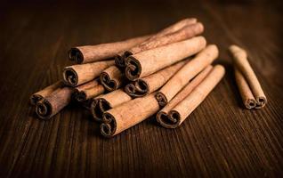 cinnamon sticks close-up photo