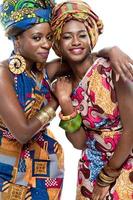 Hermosas modelos de moda africana.