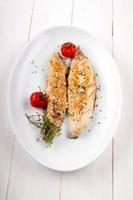 grilled mackerel with thyme and tomato