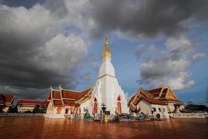 Wat Pratat Choeng Chum, Sakonnakorn, Tailandia foto