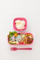 almuerzo japonés colorido foto
