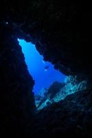 cueva submarina foto