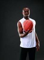 jugador de baloncesto afroamericano foto