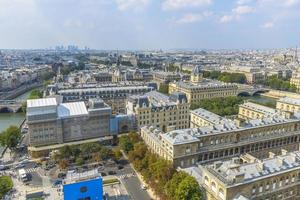 Vista aérea de París desde Notre Dame foto