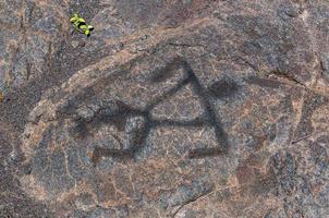 Pu u loa petroglifos de roca en la isla de hawaii foto