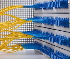 cable de fibra óptica con servidor de red óptica