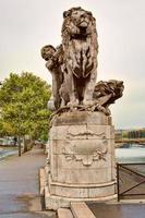 Lion Ã  l'enfant, by Georges Gardet photo