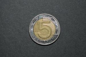 cinco zloty monedas polaco dinero pln foto