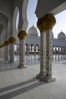 Gran mezquita de Abu Dhabi foto