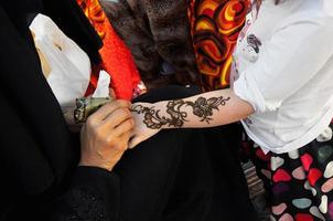 pintura de henna árabe foto