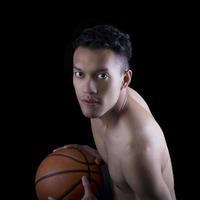 jugador de baloncesto asiático
