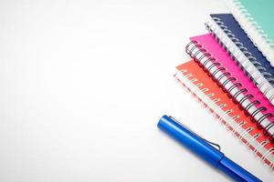 cuaderno y bolígrafo