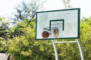 pelota de baloncesto foto