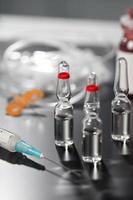 medical ampoule and syringe