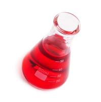 matraz de química con líquido rojo
