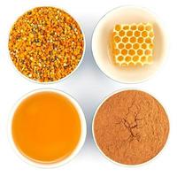 miel, panal, polen y canela en tazones