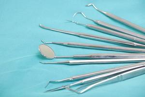 Conjunto de herramientas de metal para equipos médicos para el cuidado dental de los dientes