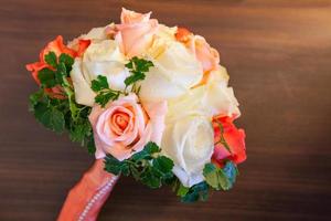 wedding bouquet of roses photo