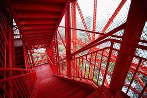 tokyo torre-escaleras al aire libre foto