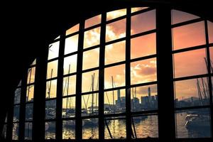 Hong Kong Victoria Harbour escenas bajo puesta de sol