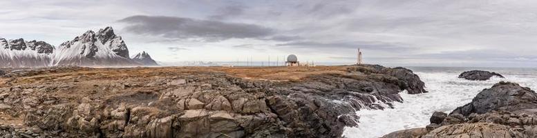 panorama de stokksnes en el parque nacional vatnajokull en islandia foto