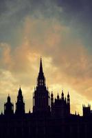 silueta del palacio de Westminster