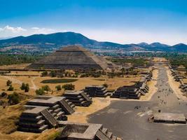 hermosa foto de las pirámides de teotihuacan