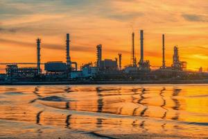Oil refinery photo