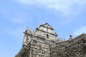 ruinas de la iglesia de san pablo en la ciudad de macao foto